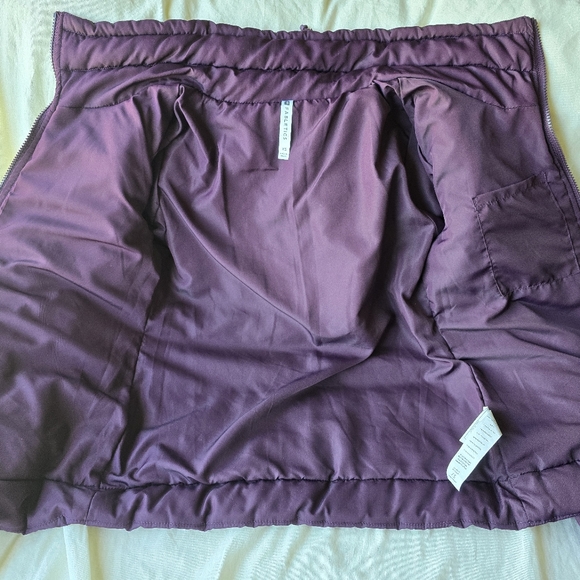 JustFab XS Light Puffer Jacket in Dark Purple - Picture 2 of 3